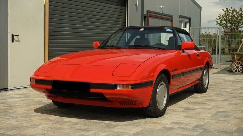 Rot Gebraucht 1979 Mazda RX7 Kleinwagen | 19.700 € - Bild 1/4