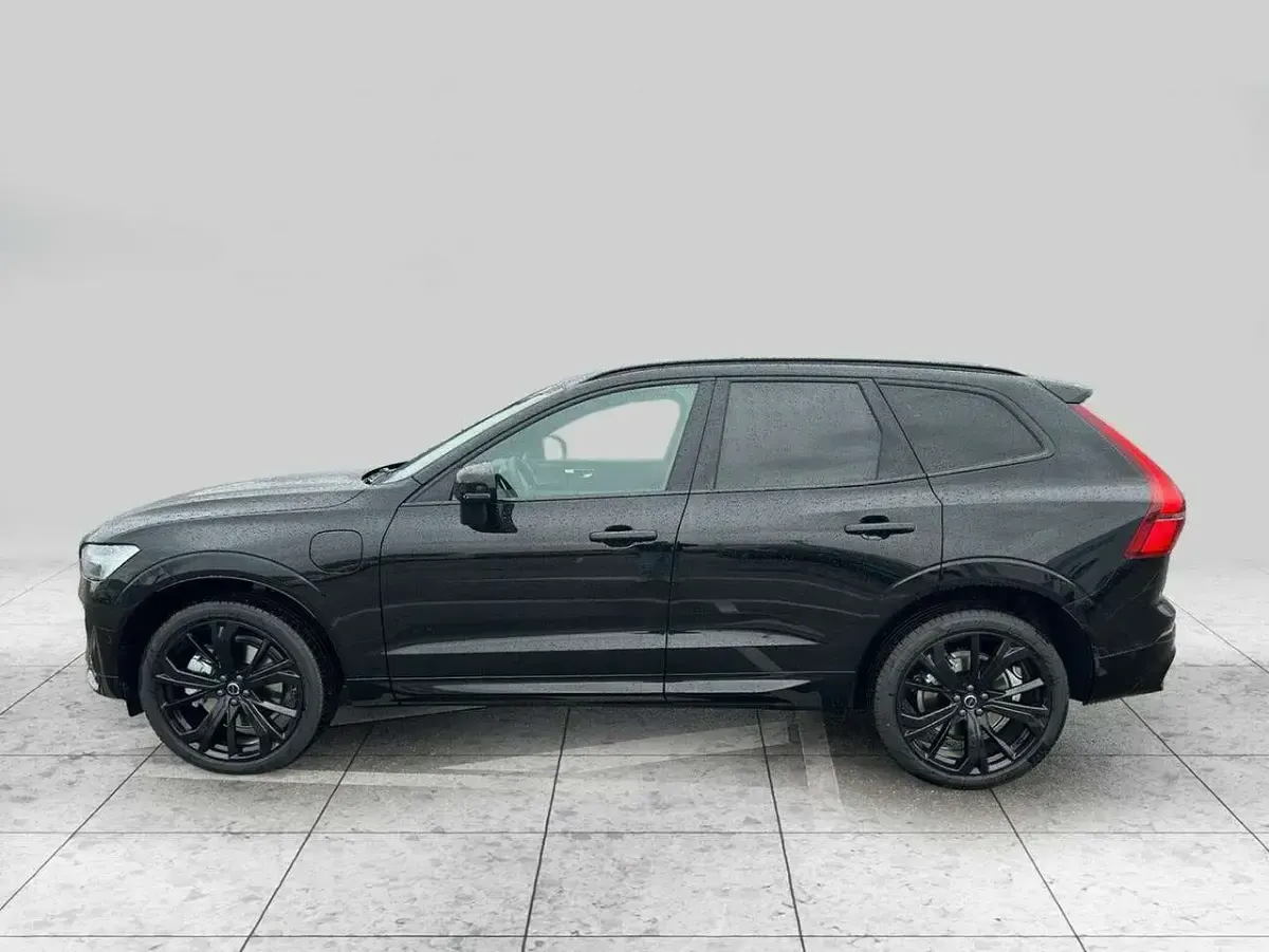 Neu Volvo XC60 Plus 455 PS (334 kW) 2026 Schwarz SUV