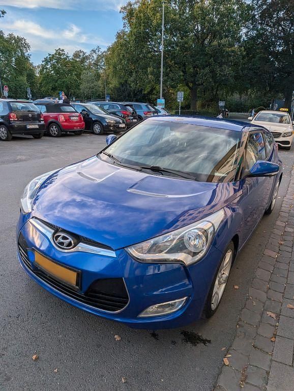 Blau Gebraucht 2012 Hyundai Veloster Kleinwagen | 5.300 € (Fairer Preis) - Bild 1/4