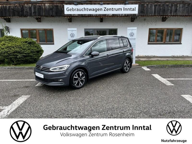 Grau Gebraucht 2021 VW Touran Highline Van / Kleinbus | 28.900 € (Fairer Preis) - Bild 1/4