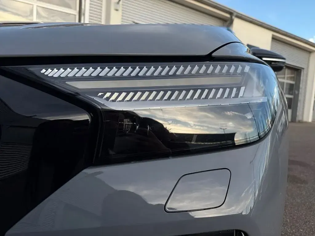 Gebraucht Audi Q4 e-tron Sport 150 kW (204 PS) 2026 Grau SUV