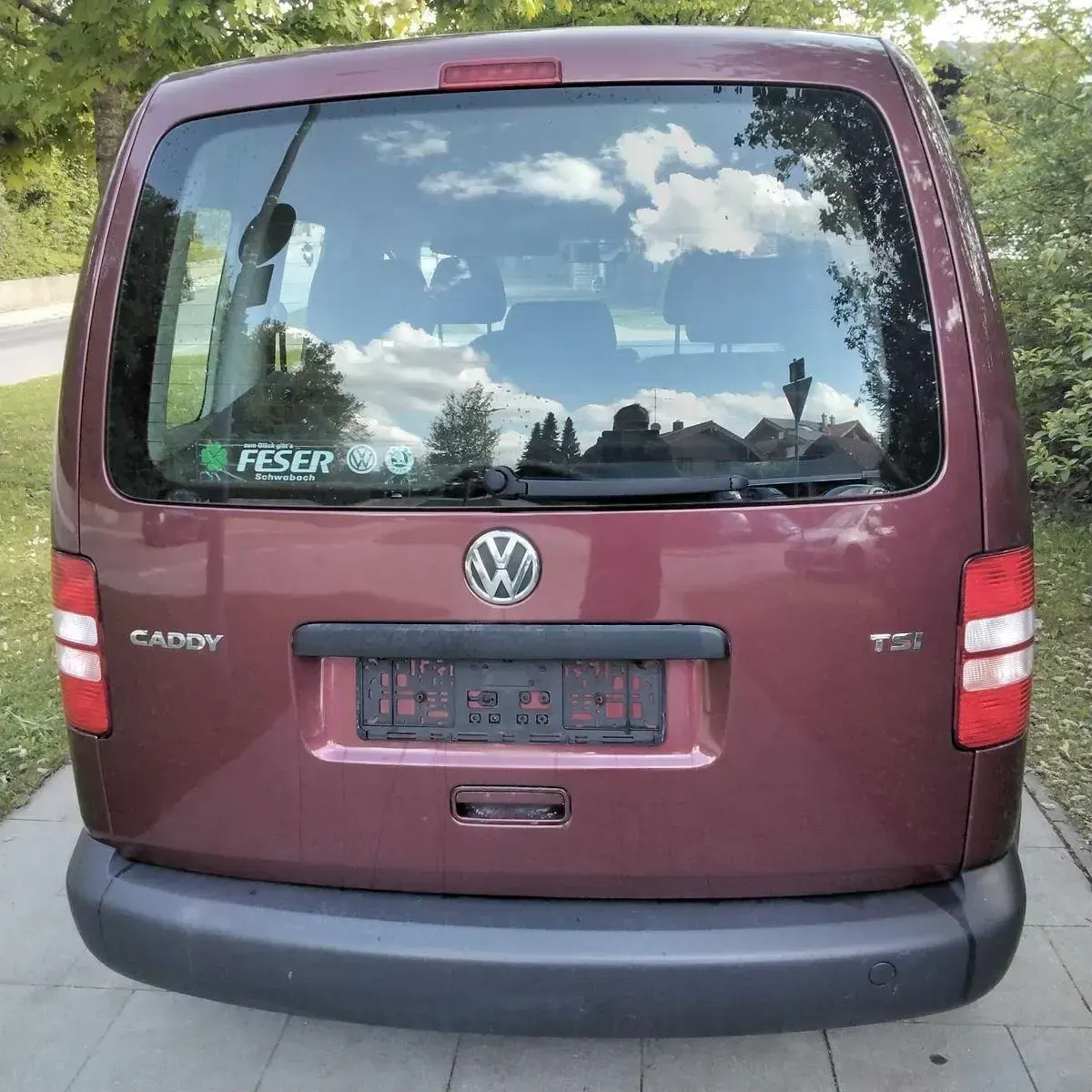 Gebraucht VW Caddy Trendline 86 PS (63 kW) 2011 Rot Van / Kleinbus