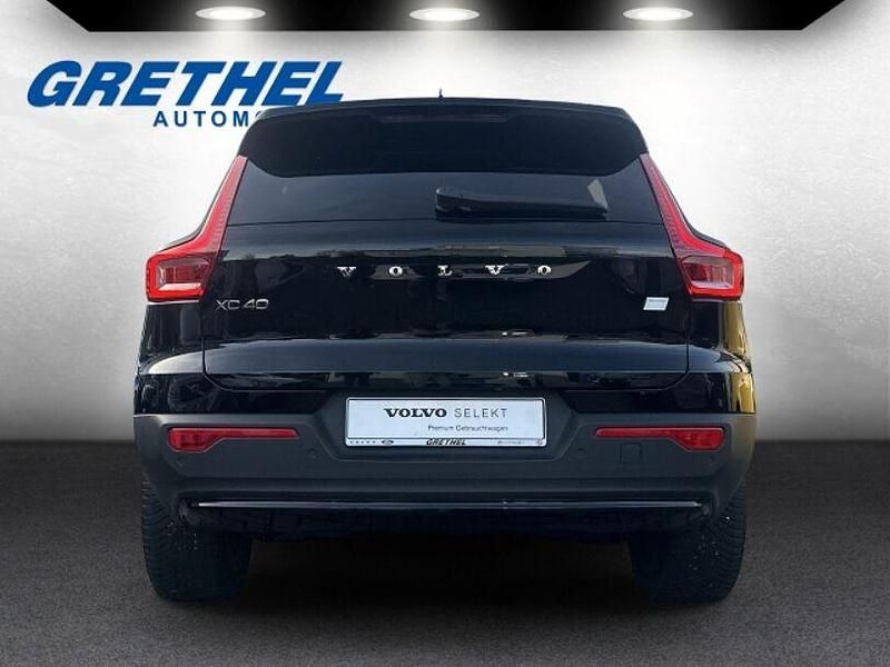 Gebraucht Volvo XC40 Core 169 kW (231 PS) 2022 Black solid (stone) / solid SUV