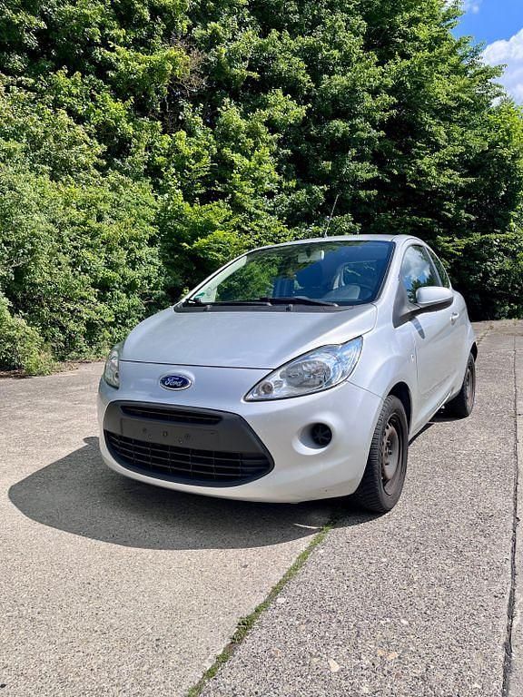 Silber Gebraucht 2013 Ford Ka Kleinwagen | 2.300 € (Guter Preis) - Bild 1/4