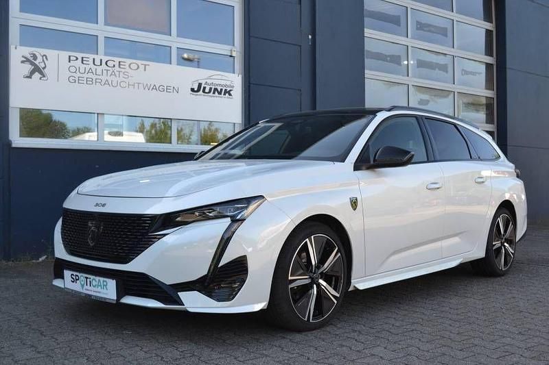 Gebraucht Peugeot 308 SW GT 131 PS (96 kW) 2022 Weiß Limousine