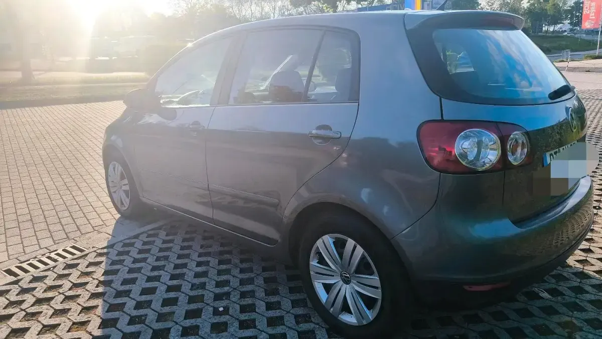 Gebraucht VW Golf V 100 PS (73 kW) 2007 Grau Limousine