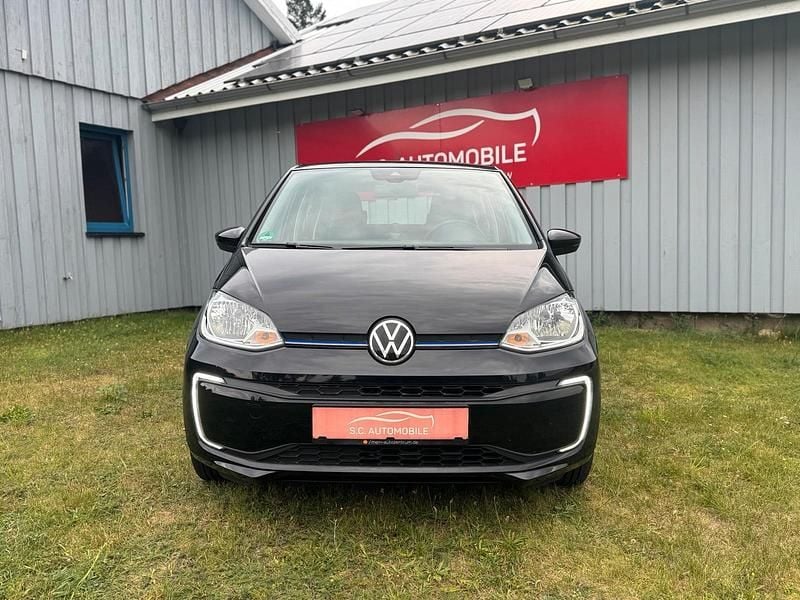 Schwarz Gebraucht 2021 VW e-up! Kleinwagen | 12.899 € (Guter Preis) - Bild 1/4