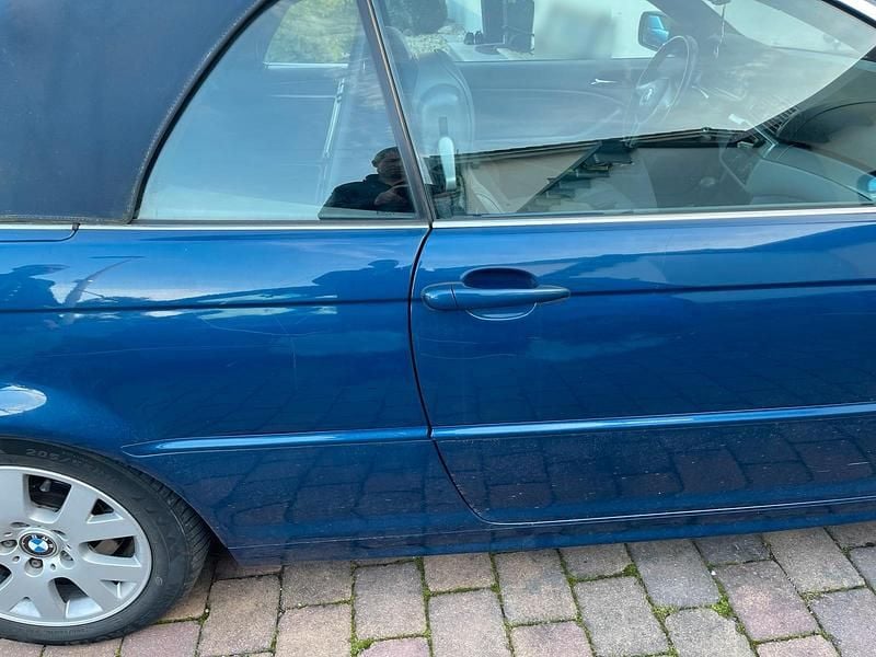 Gebraucht BMW 325 192 PS (141 kW) 2001 Blau Cabrio