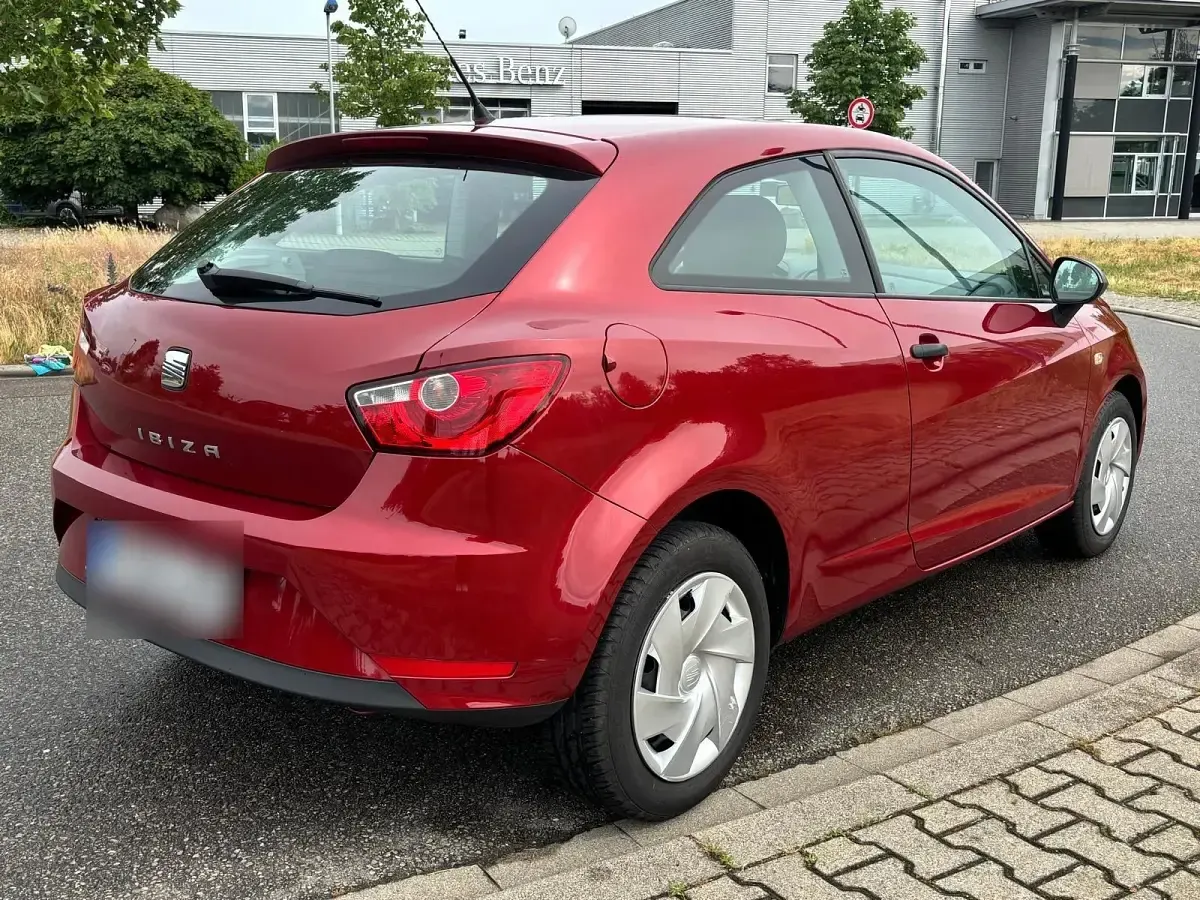 Gebraucht Seat Ibiza Reference 69 PS (50 kW) 2013 Rot Kleinwagen