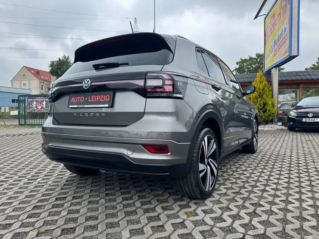 Gebraucht VW T-Cross R-line 95 PS (69 kW) 2019 Grau SUV
