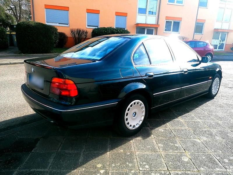 Gebraucht BMW 528 193 PS (141 kW) 1996 Grün Limousine