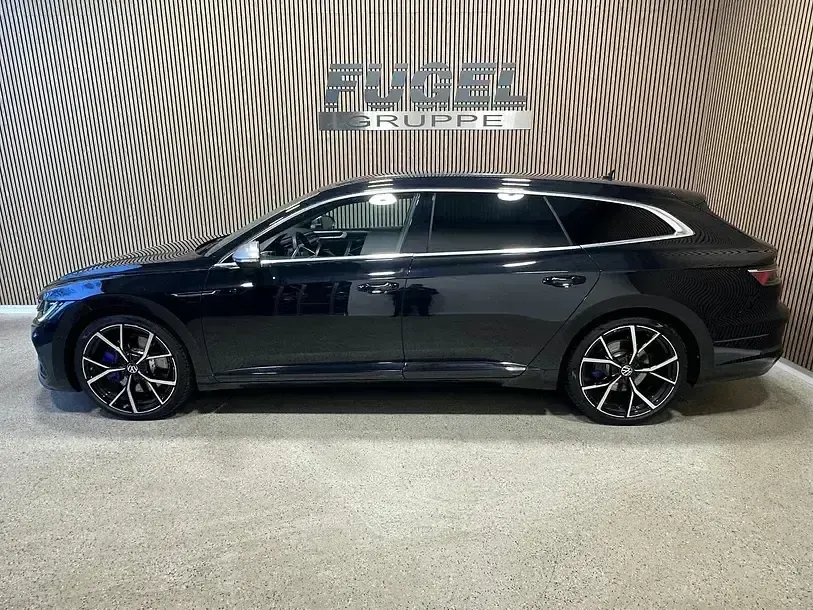 Gebraucht VW Arteon R 320 PS (235 kW) 2022 Deep black perleffekt Kombi