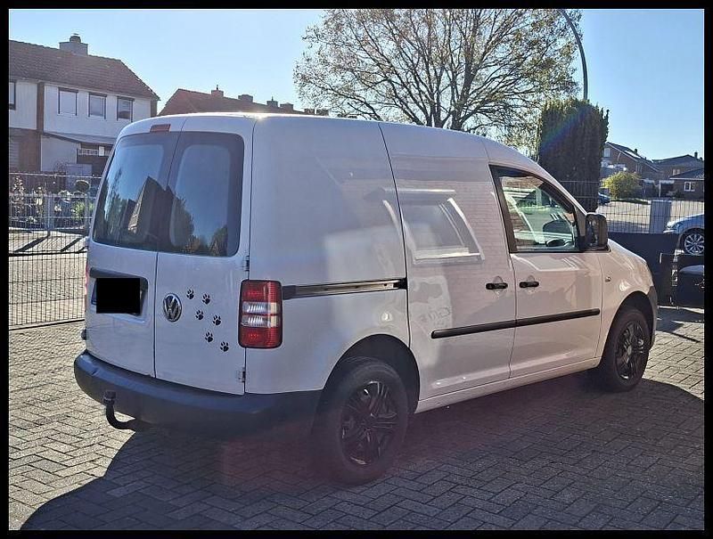 Second-hand VW Caddy 102 CP (75 kW) 2011 Gri Monovolum
