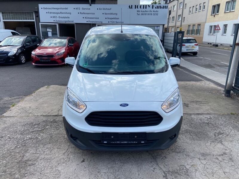 Gebraucht Ford Transit Trend 95 PS (69 kW) 2018 Weiß Van / Kleinbus