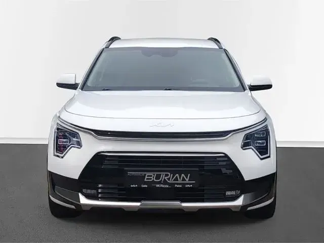 Gebraucht Kia Niro Spirit 182 PS (133 kW) 2022 Weiß SUV