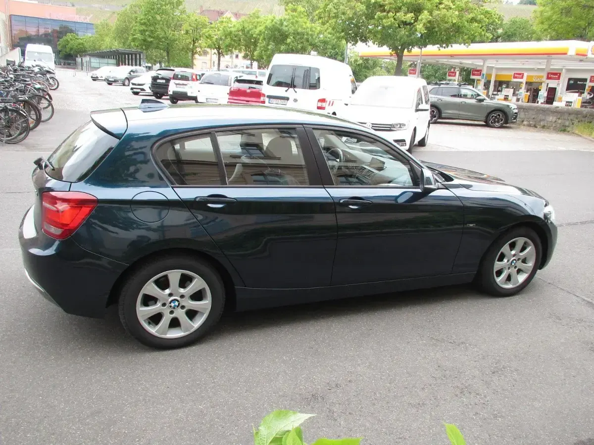 Gebraucht BMW 118 Comfort Edition 143 PS (105 kW) 2011 Blau Kleinwagen