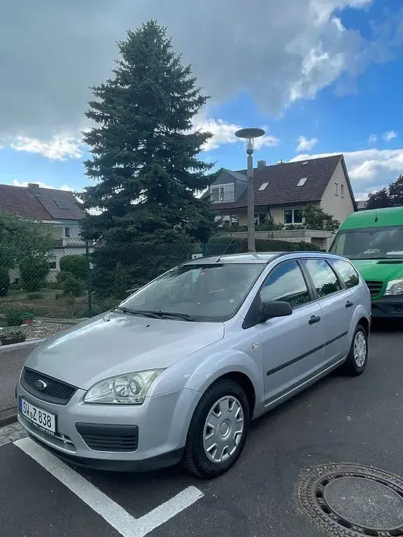 Gebraucht Ford Focus Ambiente 101 PS (74 kW) 2005 Limousine