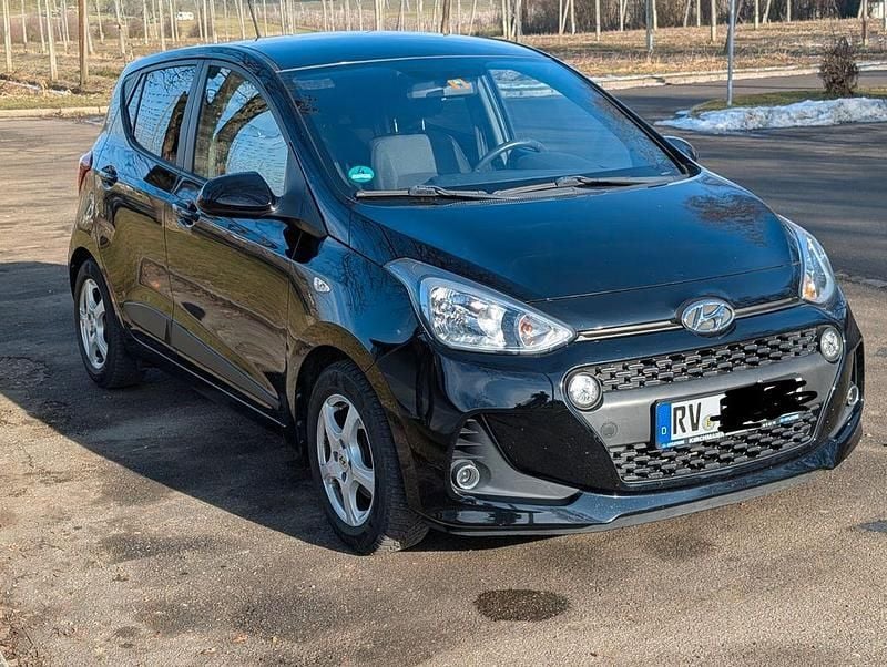 Gebraucht Hyundai i10 Passion Plus 87 PS (63 kW) 2018 Schwarz Kleinwagen