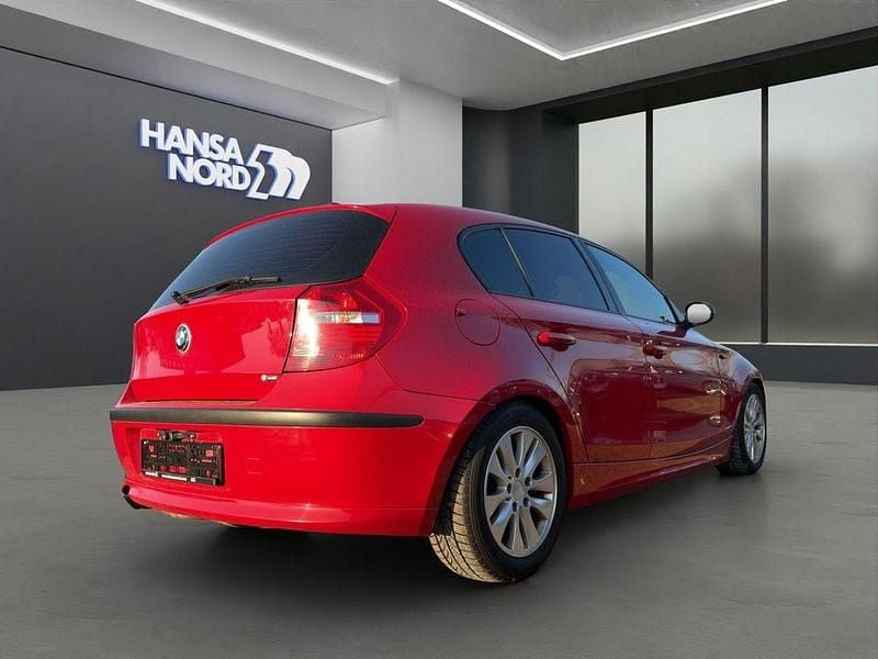 Gebraucht BMW 116 122 PS (89 kW) 2009 Rot Kleinwagen