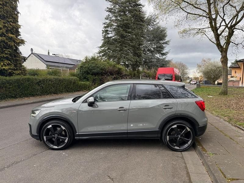 Gebraucht Audi Q2 S-Line 150 PS (110 kW) 2018 Quantumgrau SUV