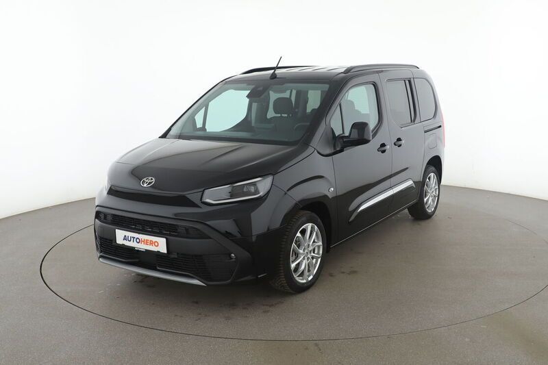Schwarz Gebraucht 2024 Toyota Proace Verso City Kombi | 25.050 € (Superpreis) - Bild 1/4