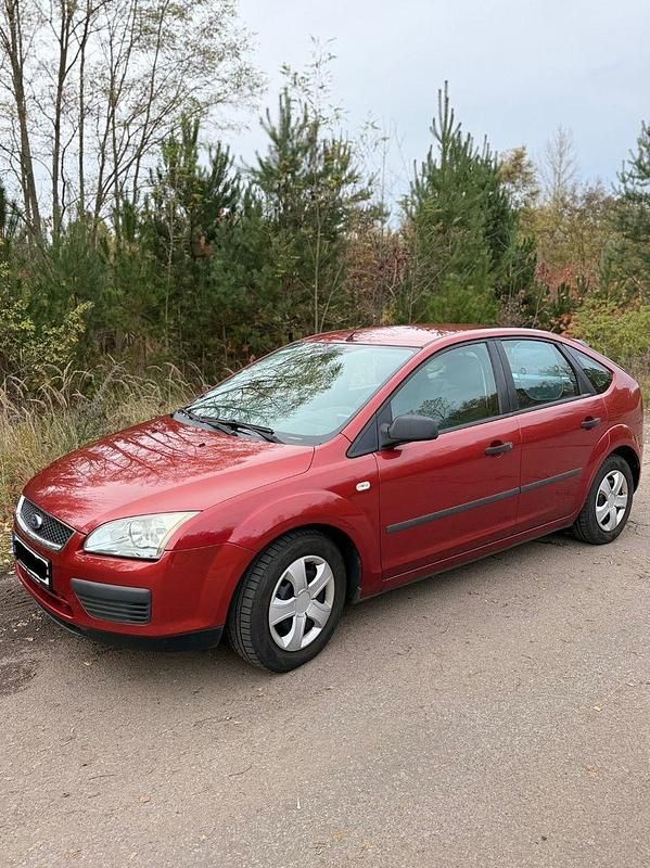 Gebraucht Ford Focus Fun X 101 PS (74 kW) 2006 Rot Kombi