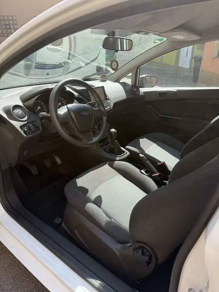 Gebraucht Ford Fiesta Basis 82 PS (60 kW) 2016 Kleinwagen