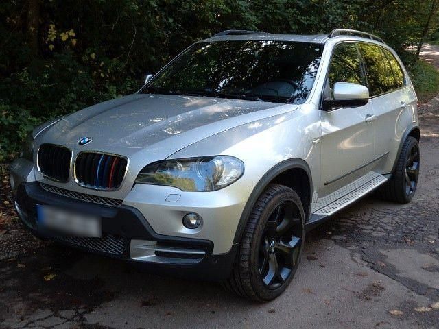 Silber Gebraucht 2002 BMW X5 Sport Line SUV | 15.250 € - Bild 1/4