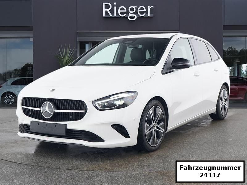 Weiß Gebraucht 2025 Mercedes B220 Progressive Van / Kleinbus | 33.590 € (Guter Preis) - Bild 1/4