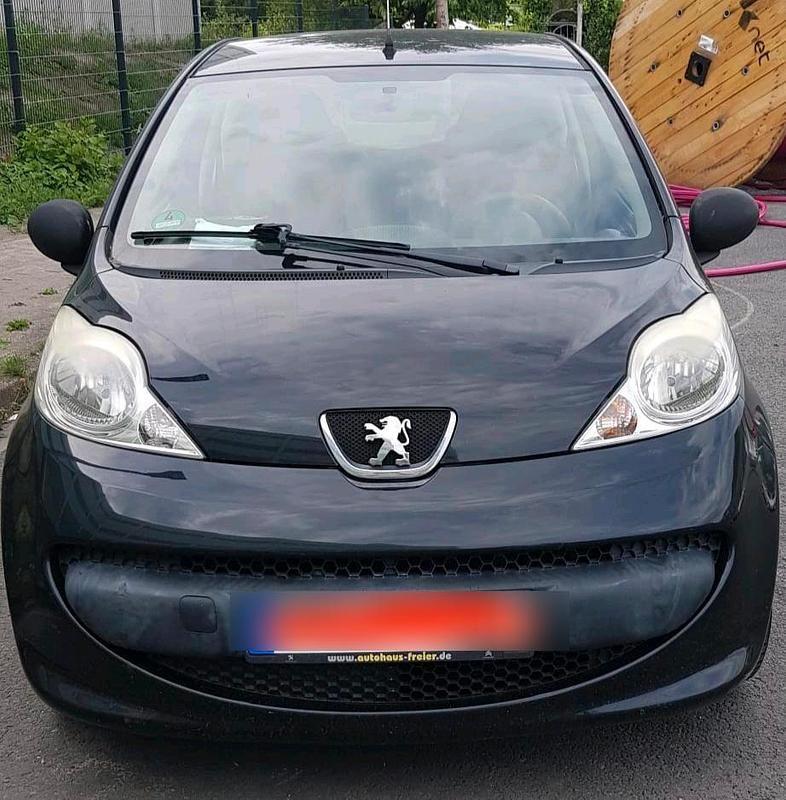 Schwarz Gebraucht 2006 Peugeot 107 Kleinwagen | 1.399 € (Fairer Preis) - Bild 1/4