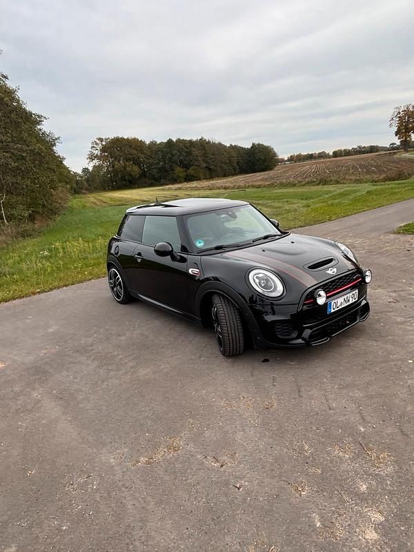 Schwarz Gebraucht 2016 Mini John Cooper Works Kleinwagen | 22.250 € - Bild 1/4