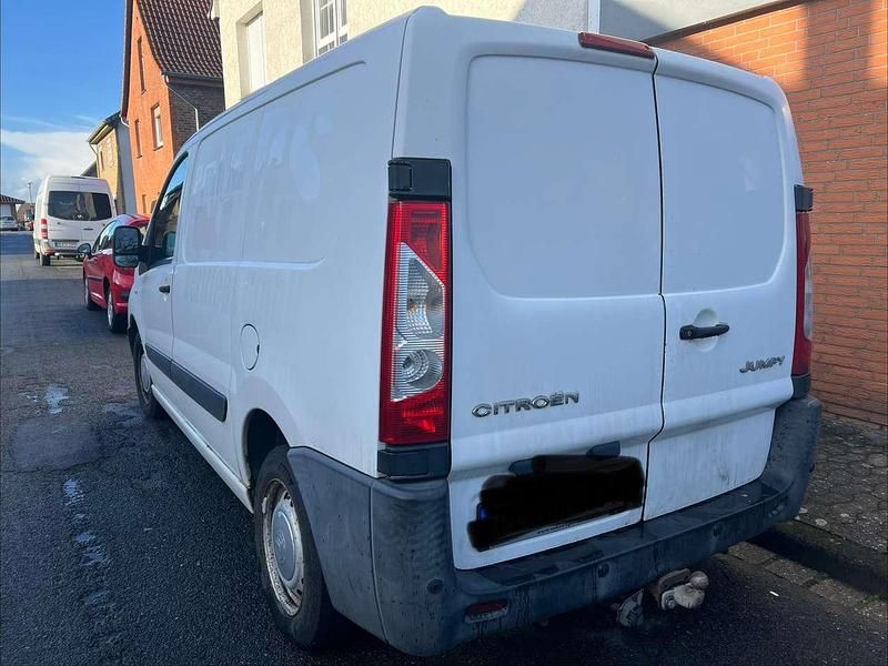 Gebraucht Citroën Jumpy 128 PS (94 kW) 2012 Weiß Van / Kleinbus