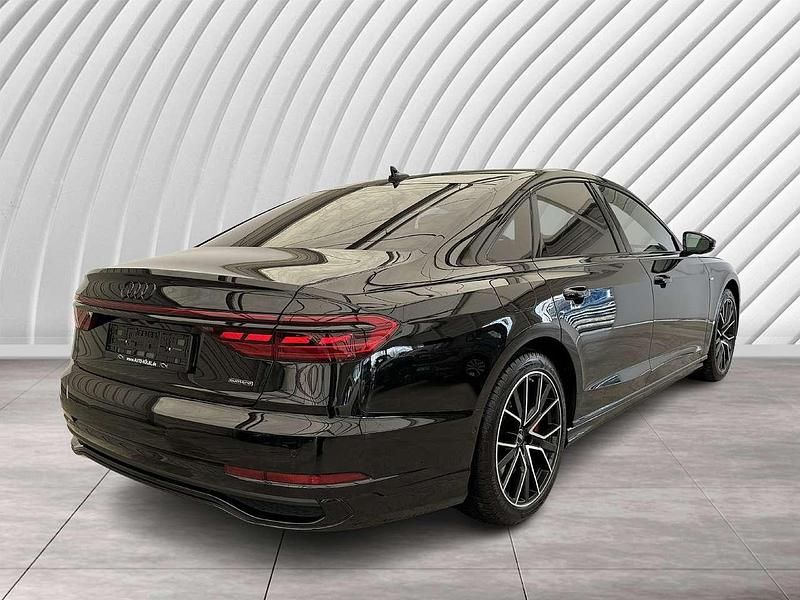 Gebraucht Audi A8 462 PS (339 kW) 2022 Mythosschwarz metallic Limousine