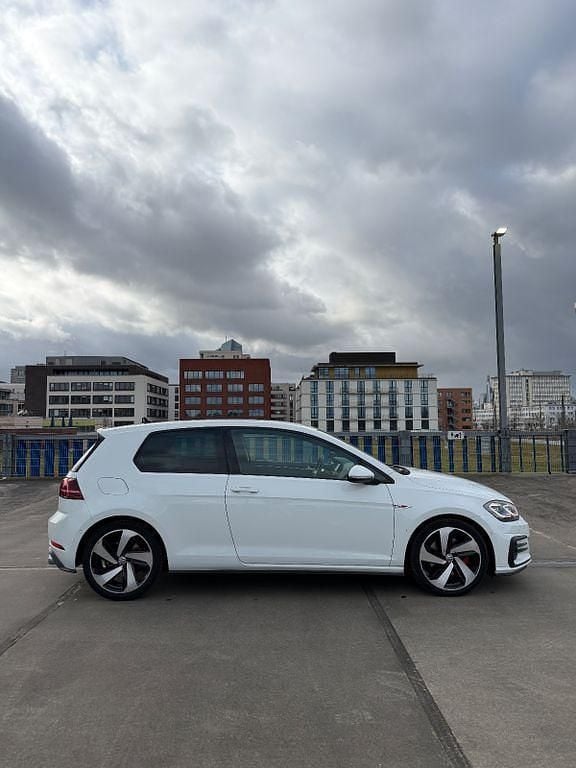 Gebraucht VW Golf VII GTI 230 PS (169 kW) 2017 Limousine