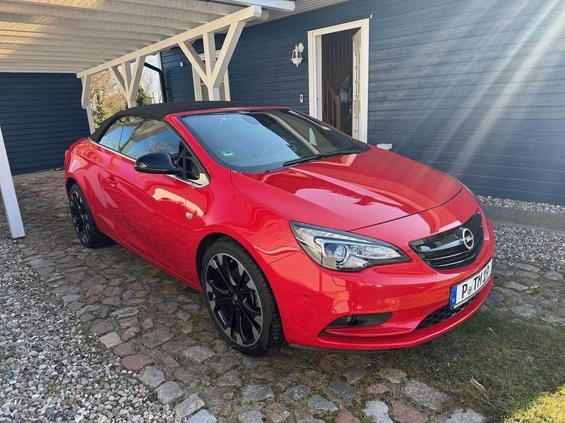 Gebraucht Opel Cascada Innovation 136 PS (100 kW) 2019 Rot Cabrio