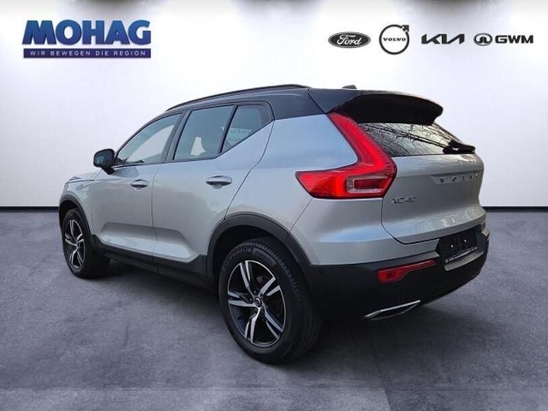 Gebraucht Volvo XC40 R-Design 156 PS (114 kW) 2018 Silber SUV