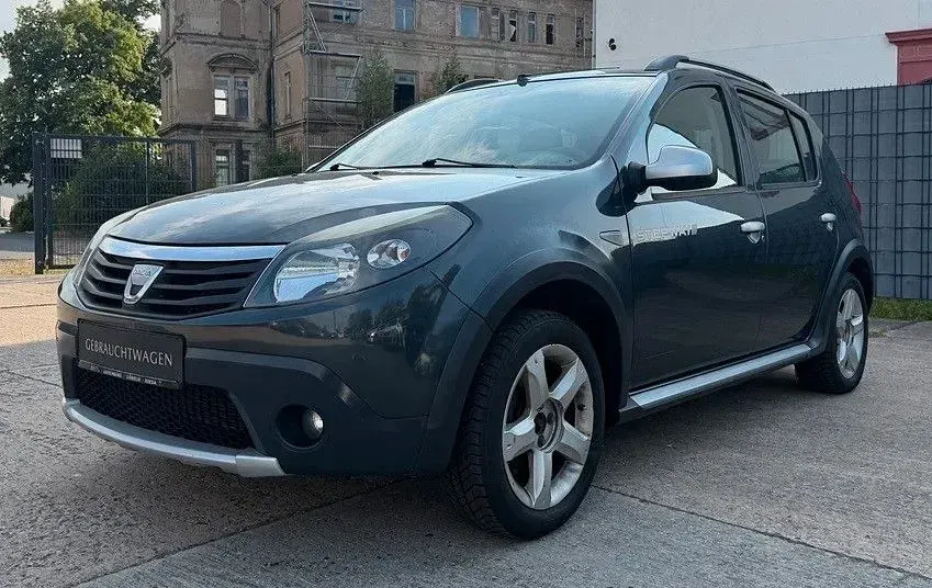 Gebraucht Dacia Sandero Stepway 87 PS (63 kW) 2009 Grau Limousine