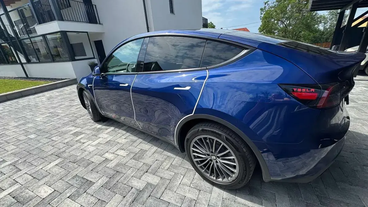Gebraucht Tesla Model Y 378 kW (514 PS) 2021 Blau SUV