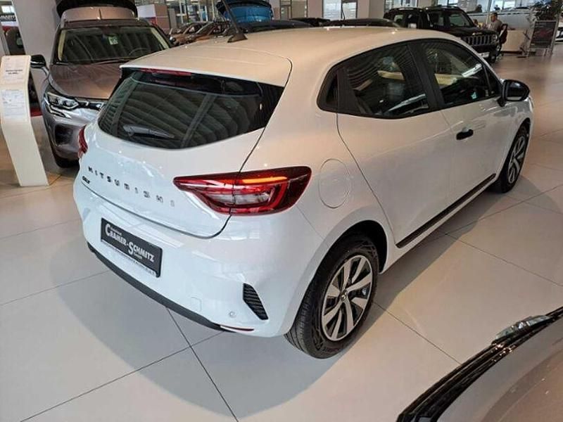 Gebraucht Mitsubishi Colt Basis 67 PS (49 kW) 2025 Weiß Kleinwagen