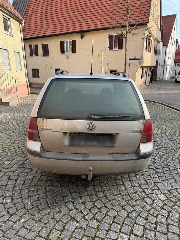 Silber Gebraucht 2004 VW Golf IV Kombi | 840 € (Fairer Preis) - Bild 1/4