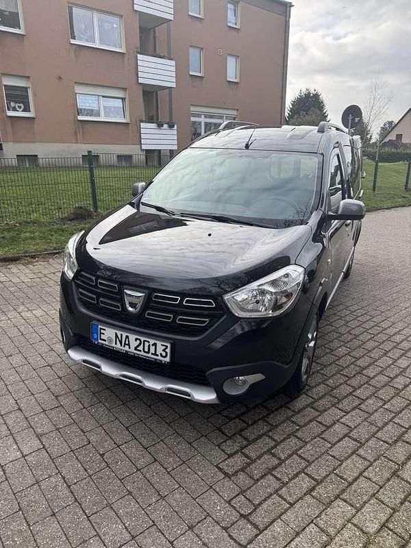 Gebraucht 2018 Dacia Dokker Stepway Van / Kleinbus | 8.500 € (Superpreis) - Bild 1/4