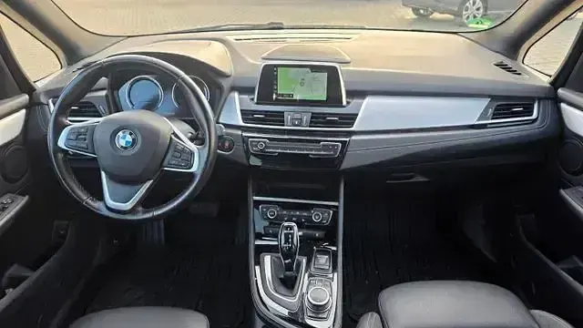 Gebraucht BMW 220 M Sport 192 PS (141 kW) 2020 Grau Kombi