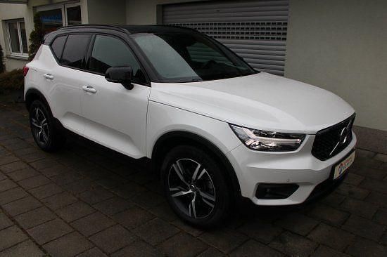 Weiß Gebraucht 2018 Volvo XC40 R-Design SUV | 27.450 € (Fairer Preis) - Bild 1/4