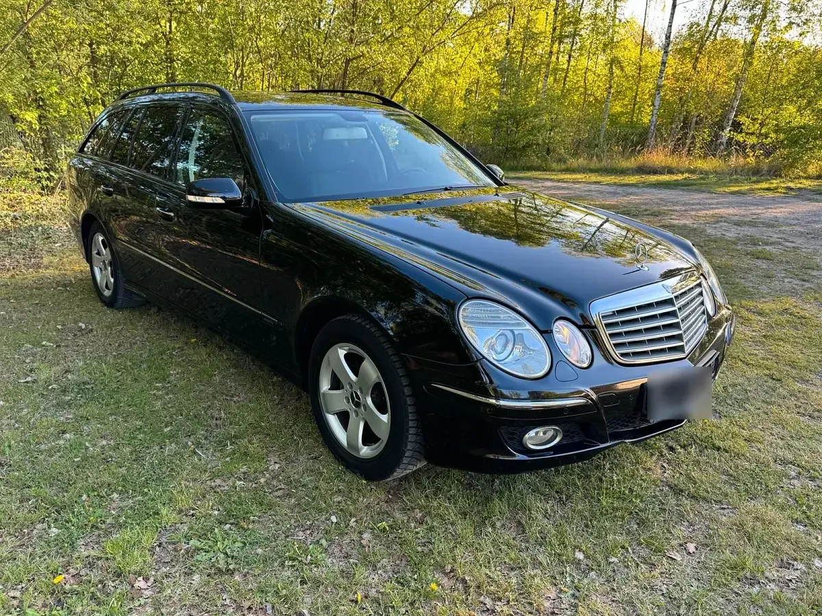 Gebraucht Mercedes E200 184 PS (135 kW) 2008 Schwarz Kombi