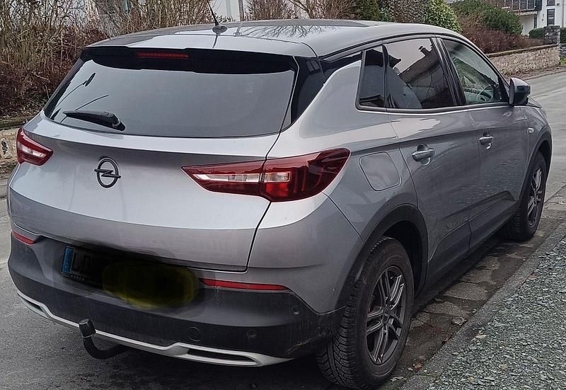 Gebraucht Opel Grandland X Design Edition 131 PS (96 kW) 2021 Silber SUV