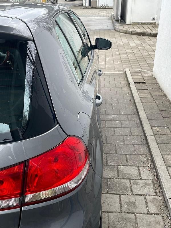 Gebraucht VW Golf V 160 PS (117 kW) 2009 Grau Kombi