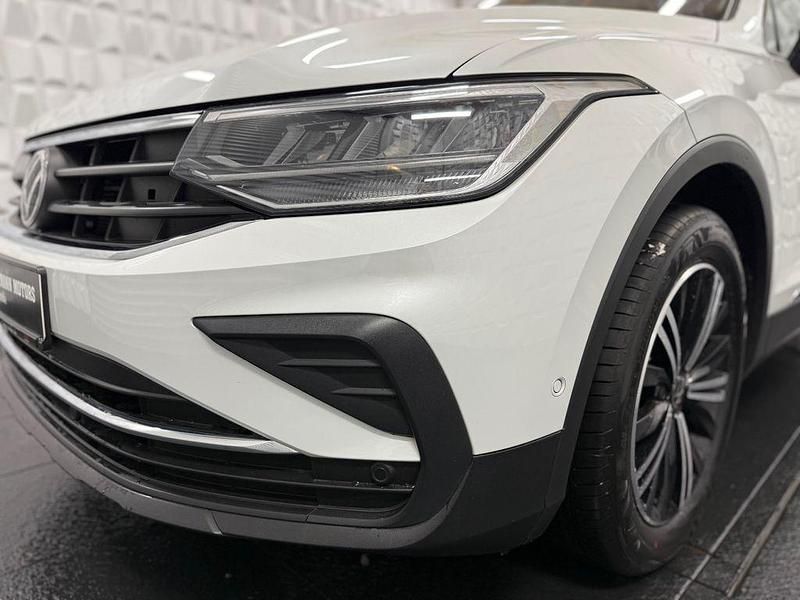 Gebraucht VW Tiguan Active 150 PS (110 kW) 2021 Weiß SUV