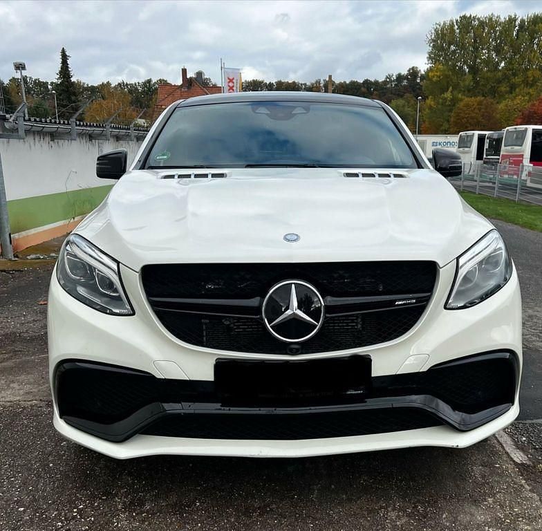 Weiß Gebraucht 2017 Mercedes GLE63 AMG AMG Coupé | 44.030 € (Fairer Preis) - Bild 1/4