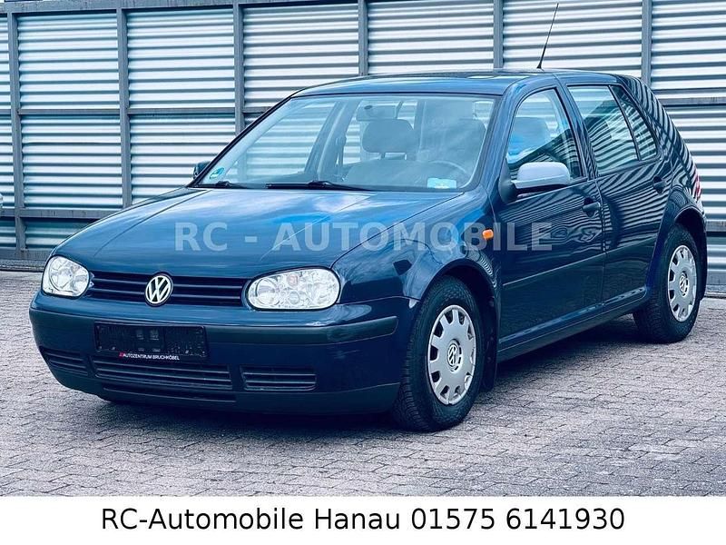 Gebraucht VW Golf IV 75 PS (55 kW) 2000 Dunkelblau Limousine
