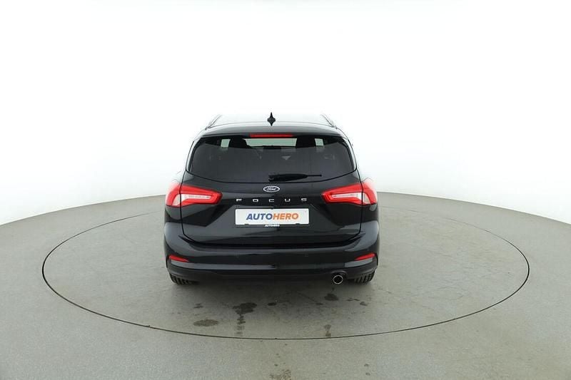 Gebraucht Ford Focus Cool & Connect 101 PS (74 kW) 2019 Schwarz Kombi